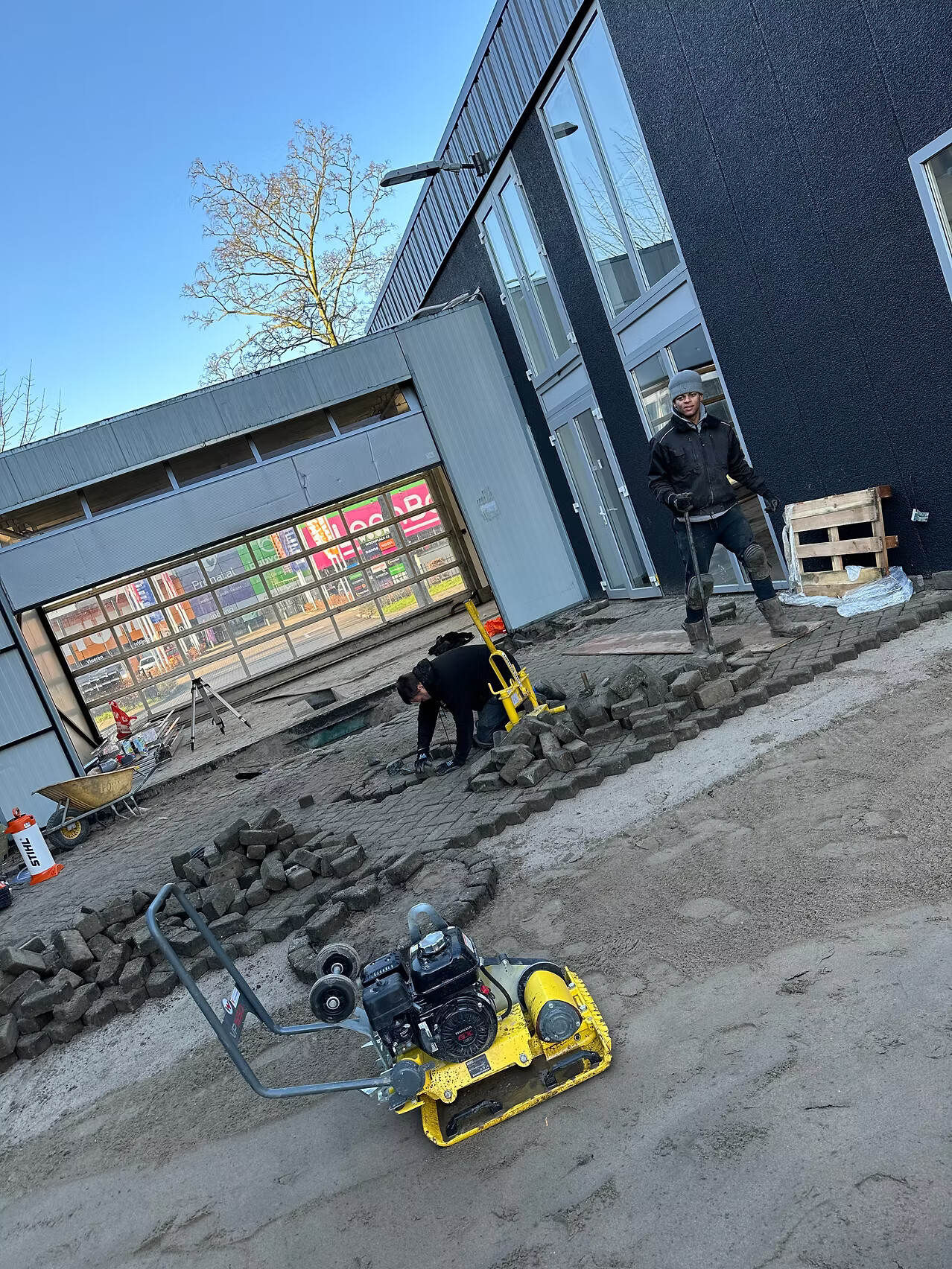 Werkzaamheden bij aanleg wasplaats op maat in Amsterdam