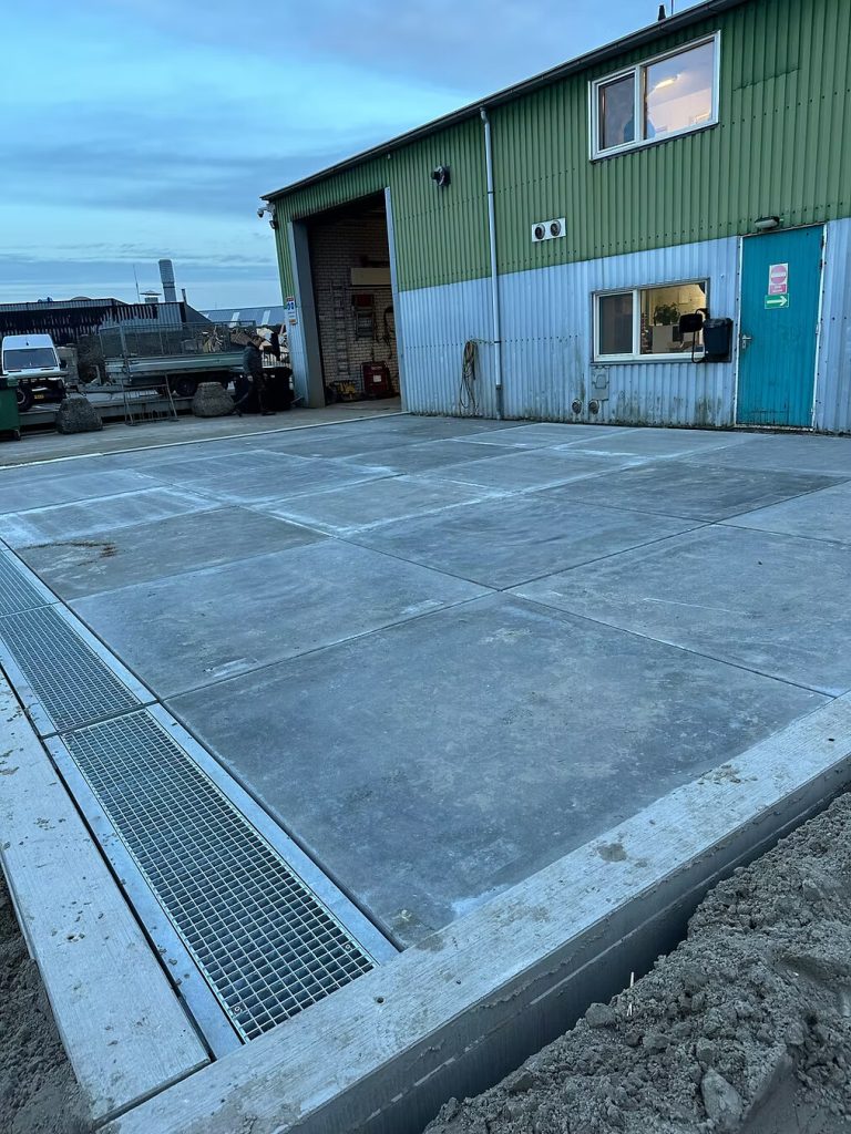 Aanleggen nieuwe platen Transport Service Terschelling