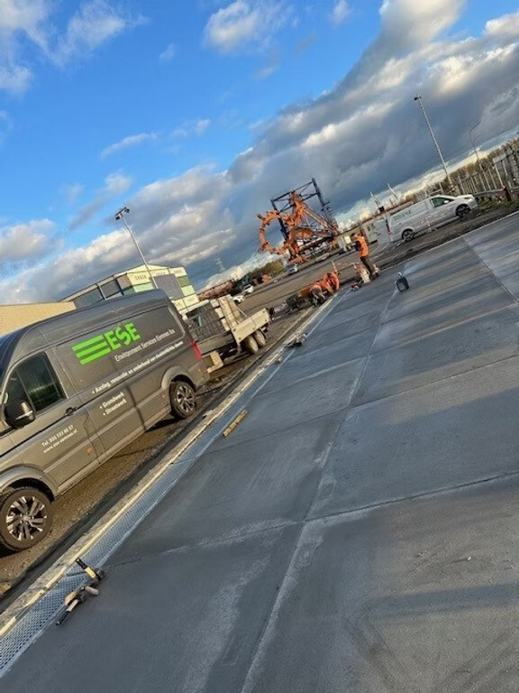 Nieuw aangelegde was / tankplaats