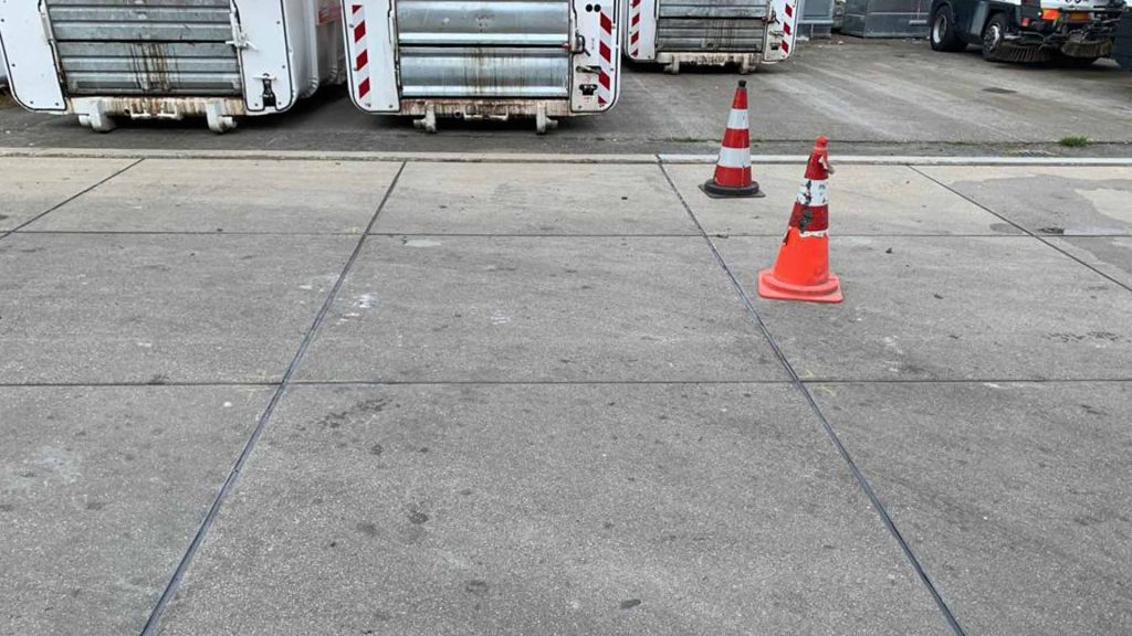 Aanleg vloeistofdichte vloeren voor gemeentewerf