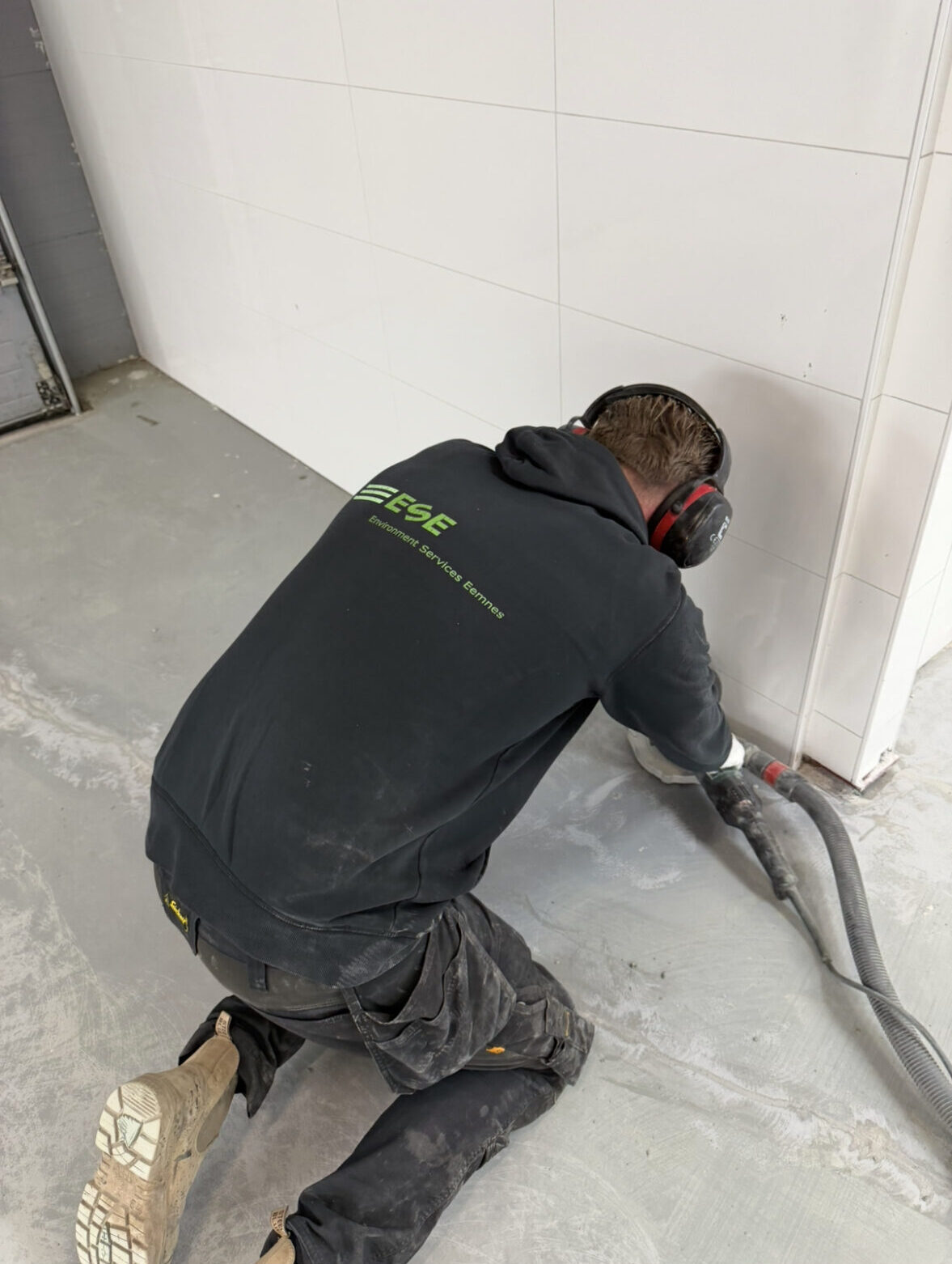 ESE aan het werk met PU coatingvloer